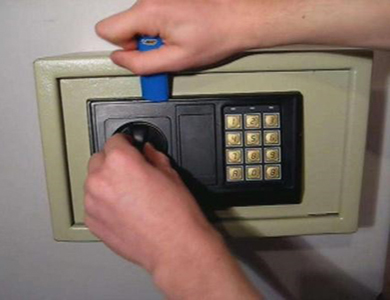 莲池24小时上门开锁公司