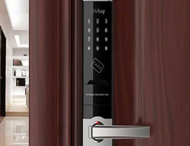 莲池24小时上门开锁公司