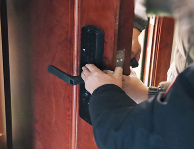 莲池24小时上门开锁公司